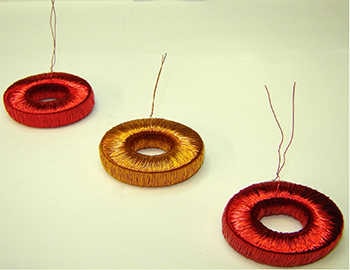 toroids_3pcs_diag-min